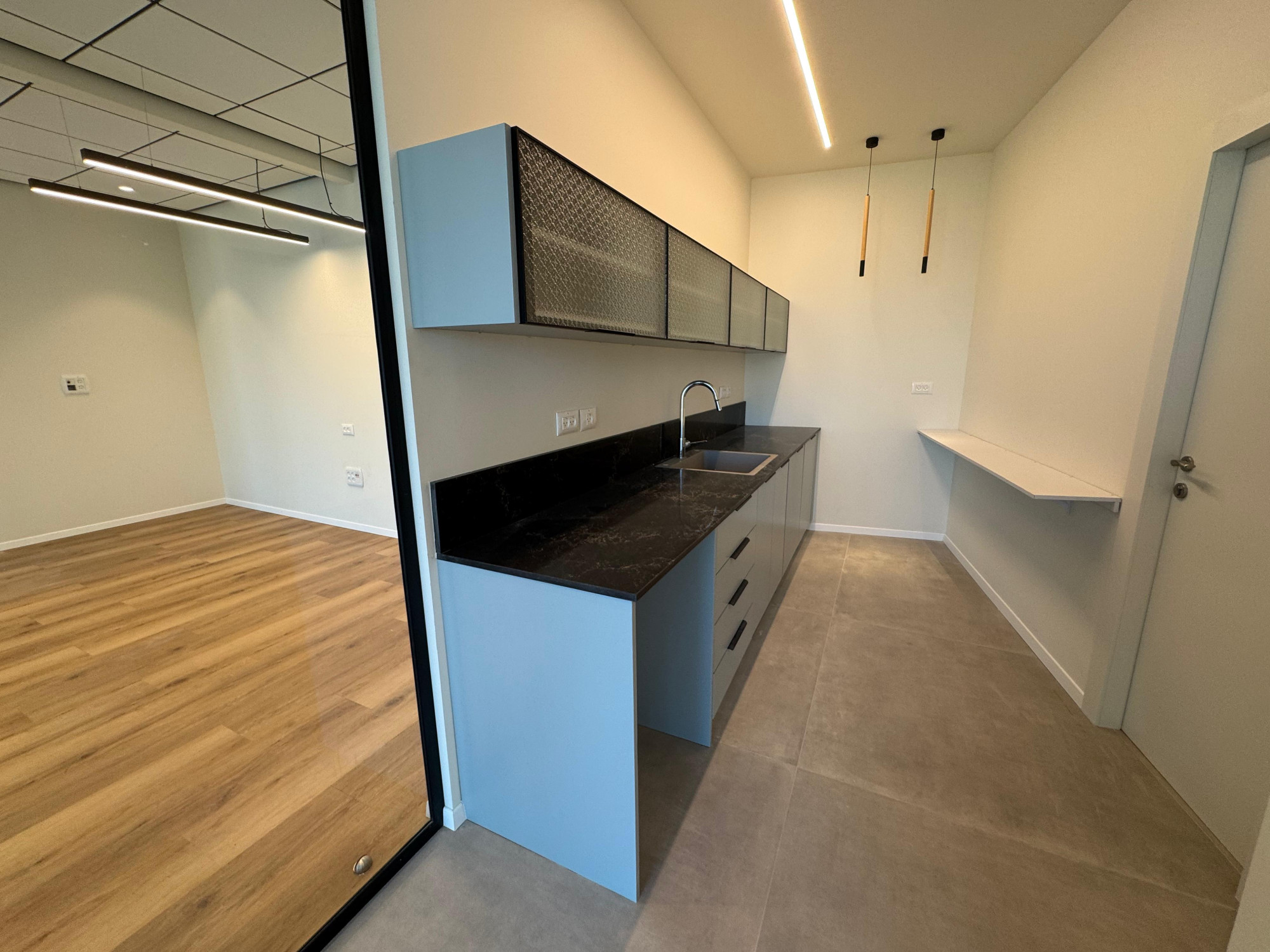 מגדל אייקון איי בי נכסים